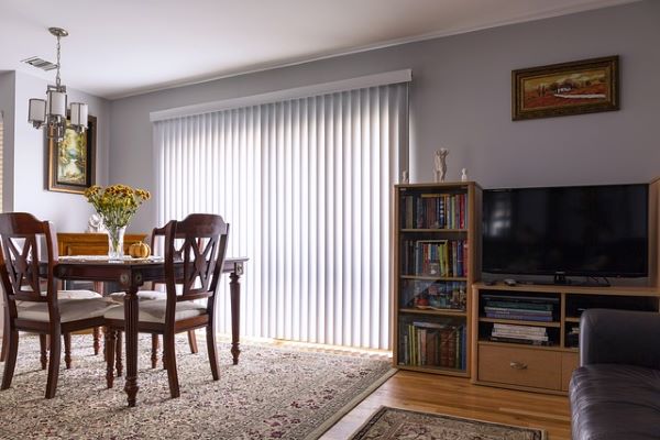 Vertical Blinds-Your Personalized Summery Slope In Edmonton